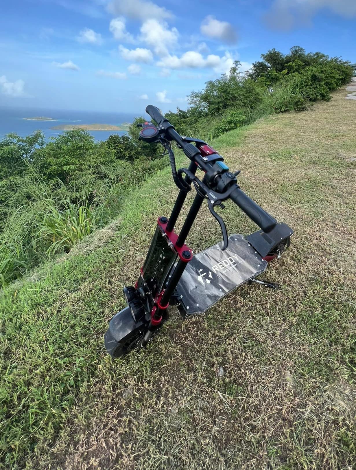 【Bicycle】Electric Scooter, Max Speed 60MPH, Total Power 8000W, 90 Mile Long Range Battery